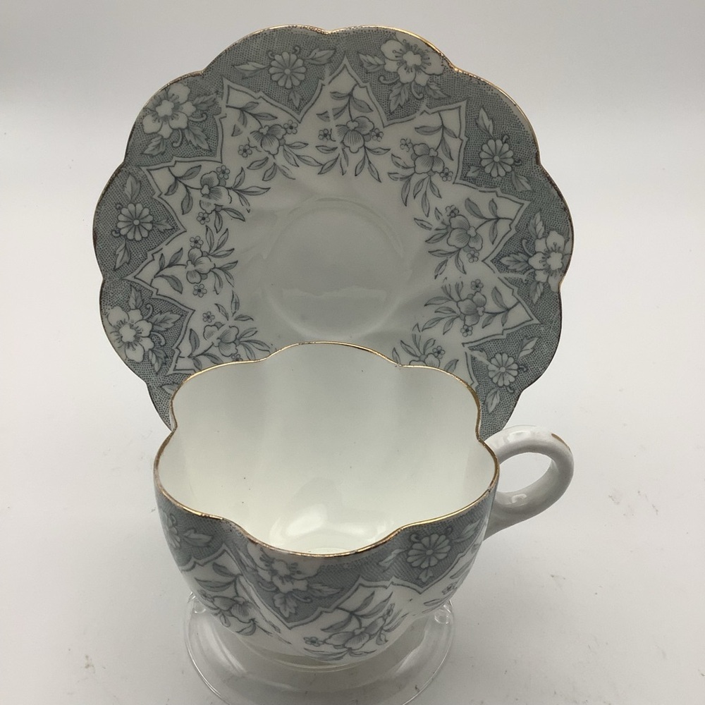 Vintage Chapman England Fluted Teacup and Saucer - Picture 7 of 10